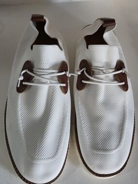 Men's White Mesh Slip-On Casual Shoes with Brown Accents